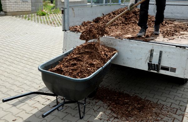Bulk Mulch Delivery in Renton